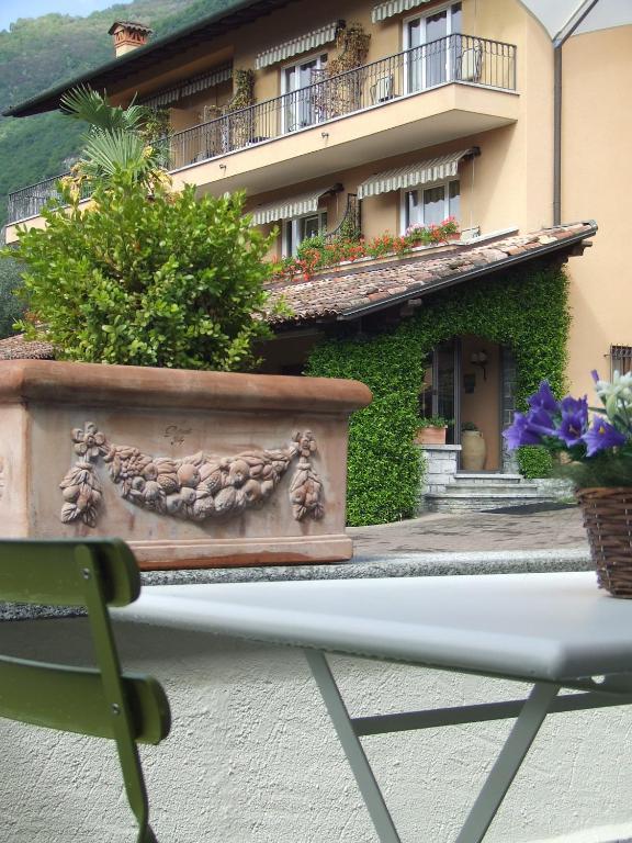 Villa Edy Apartments Tremezzina Szoba fotó