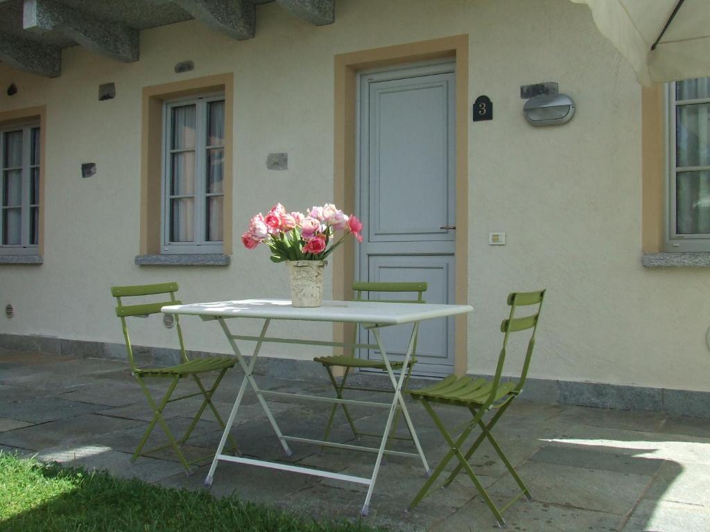 Villa Edy Apartments Tremezzina Szoba fotó