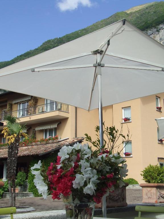Villa Edy Apartments Tremezzina Szoba fotó