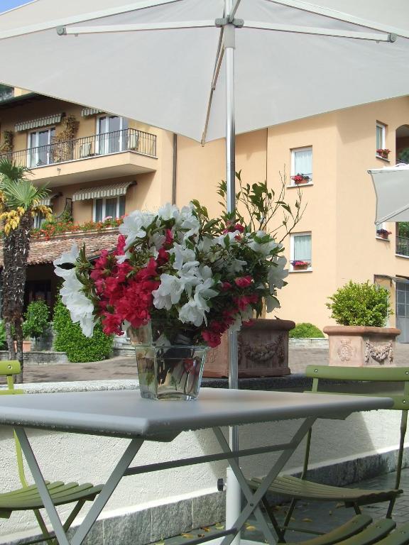 Villa Edy Apartments Tremezzina Szoba fotó