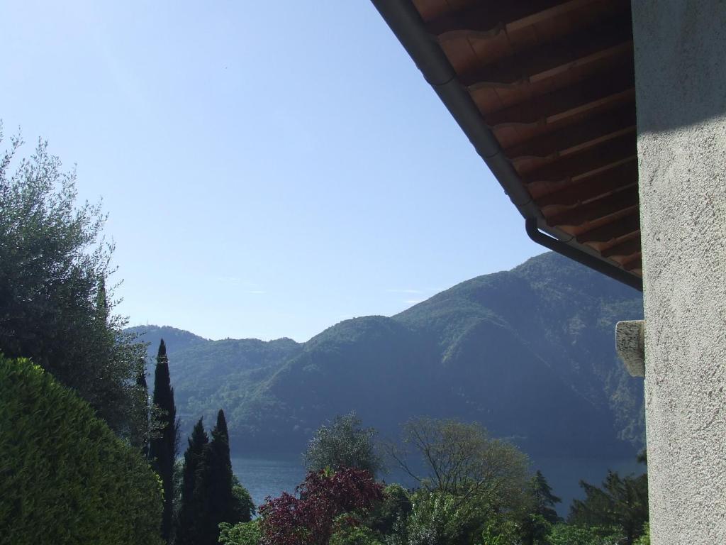 Villa Edy Apartments Tremezzina Szoba fotó